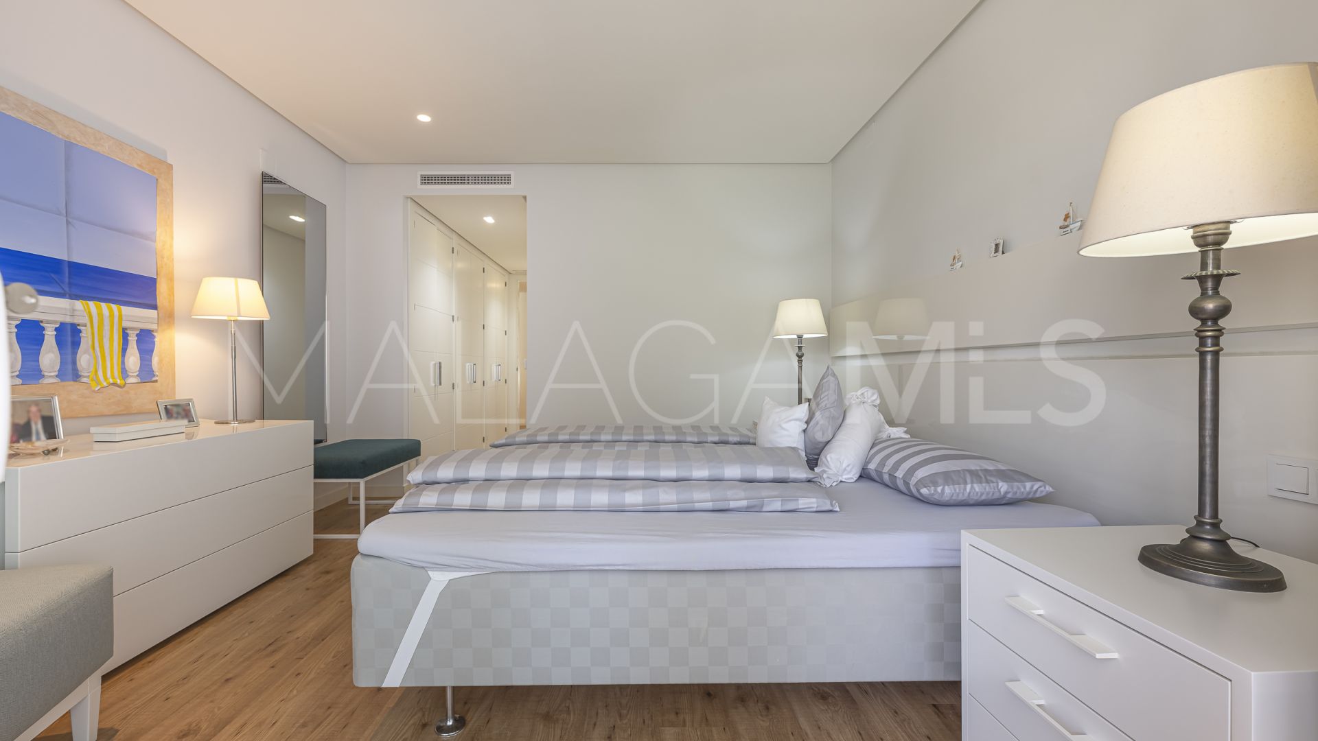 Lägenhet for sale in Alhambra del Mar