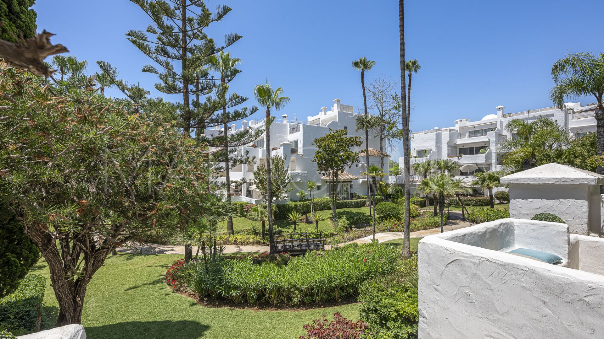 Lägenhet for sale in Alhambra del Mar