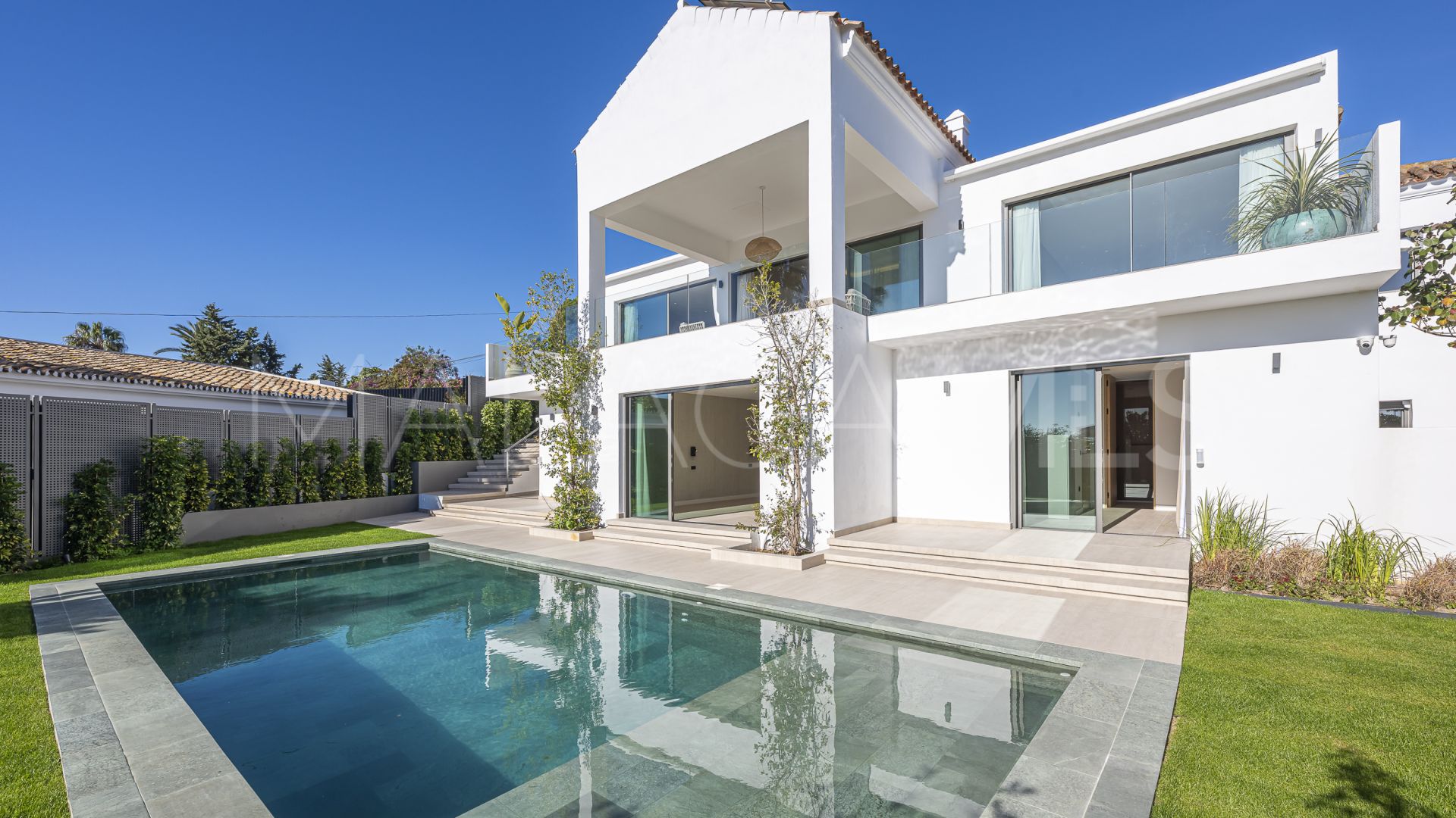 Casa with 4 bedrooms for sale in El Rosario