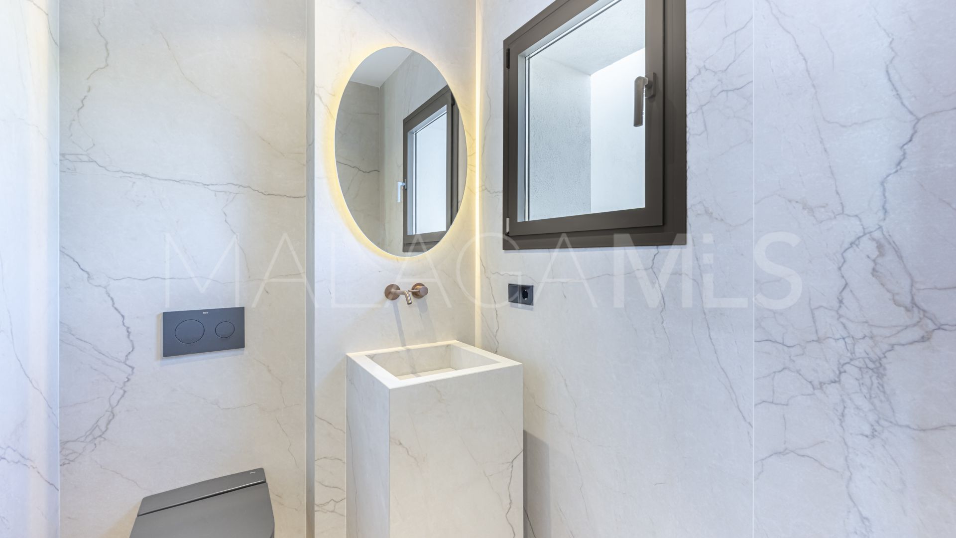 Casa with 4 bedrooms for sale in El Rosario