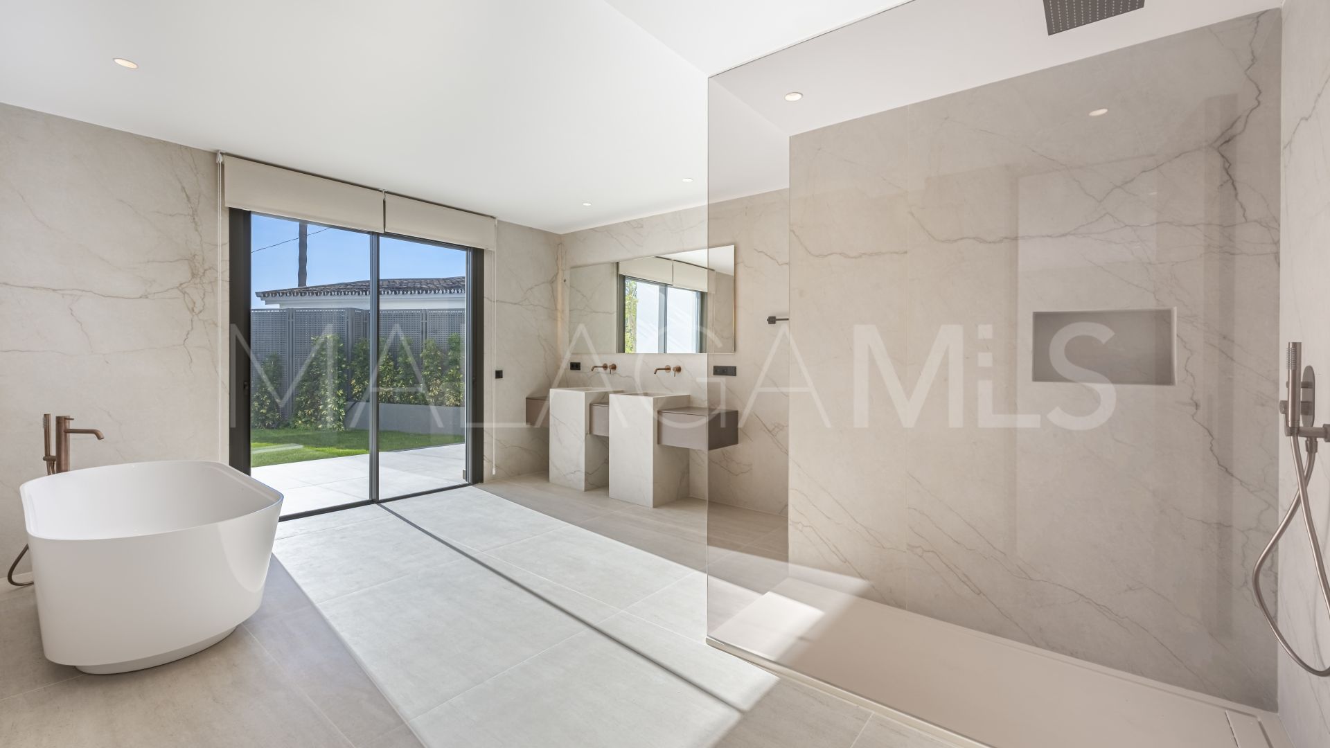 Casa with 4 bedrooms for sale in El Rosario