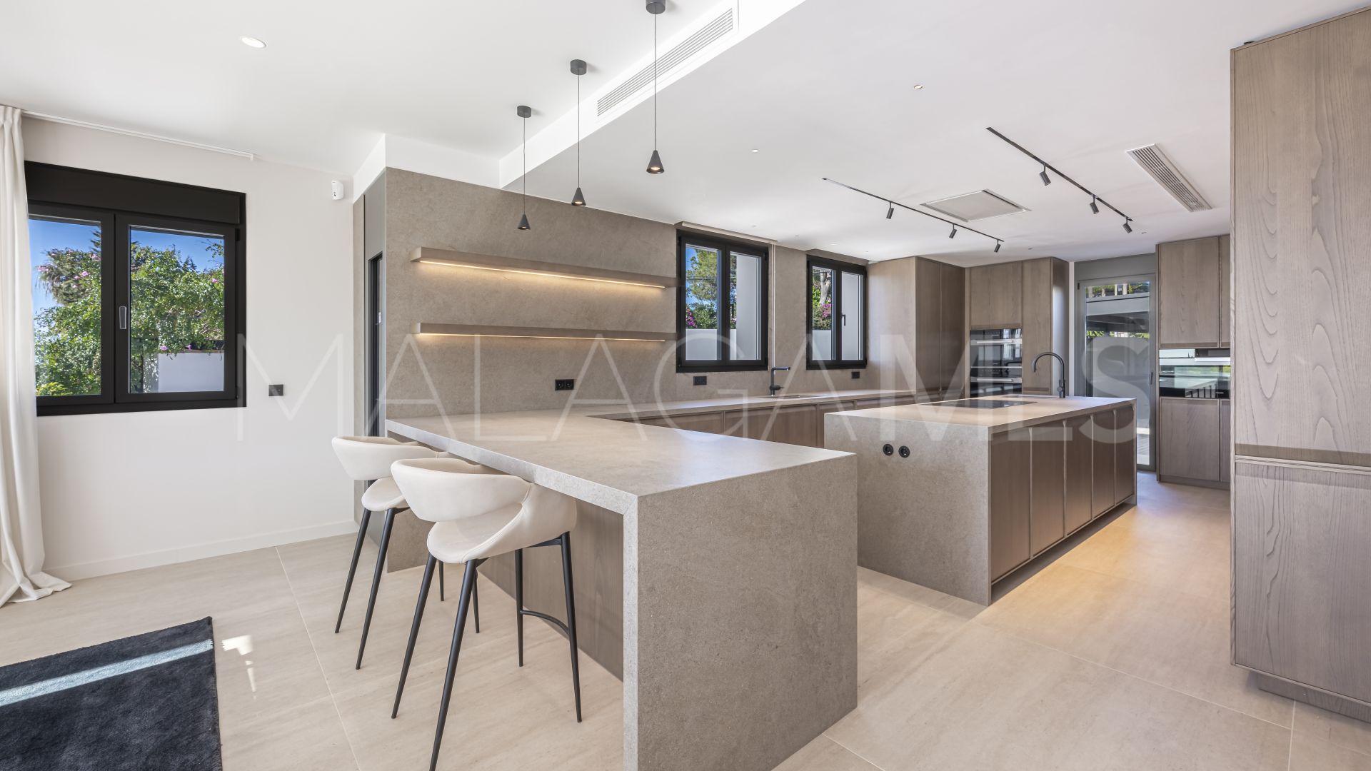 Casa with 4 bedrooms for sale in El Rosario