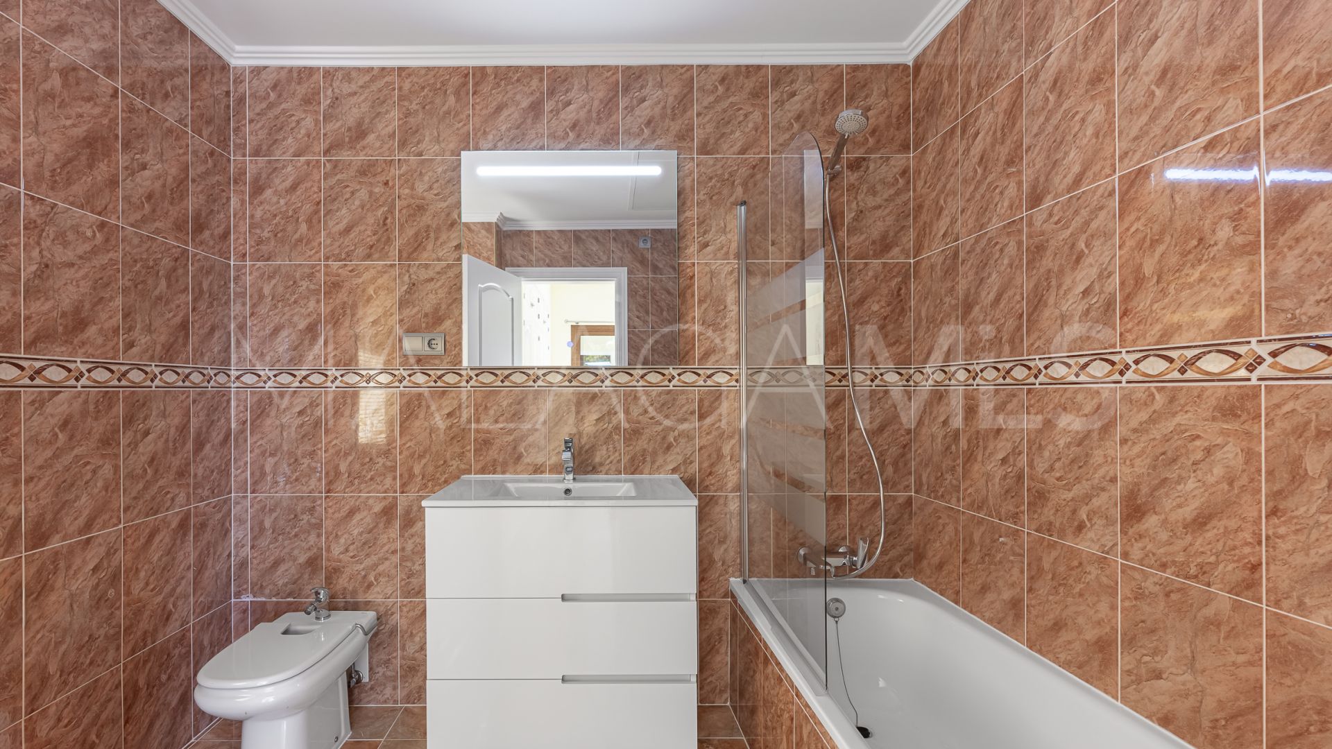 Hacienda las Chapas, villa de 4 bedrooms for sale
