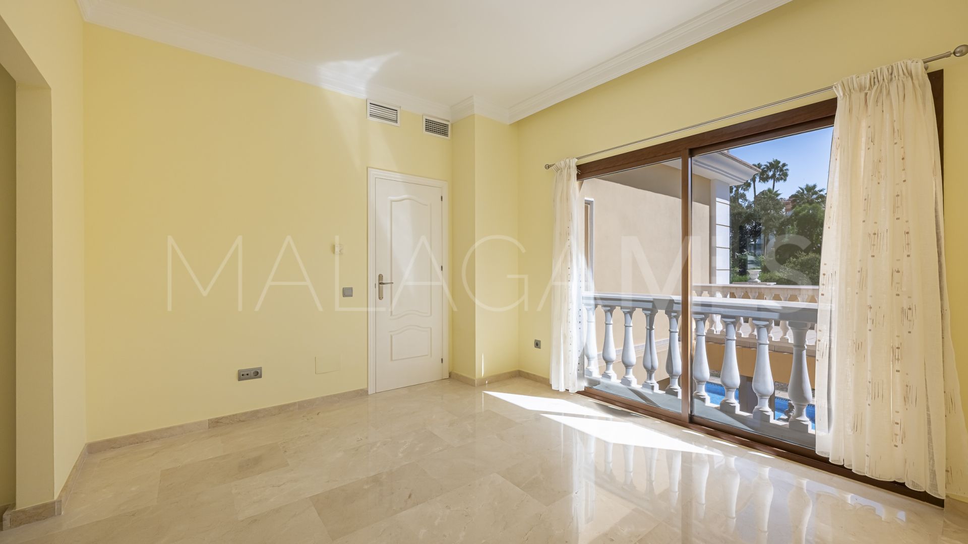 Hacienda las Chapas, villa de 4 bedrooms for sale