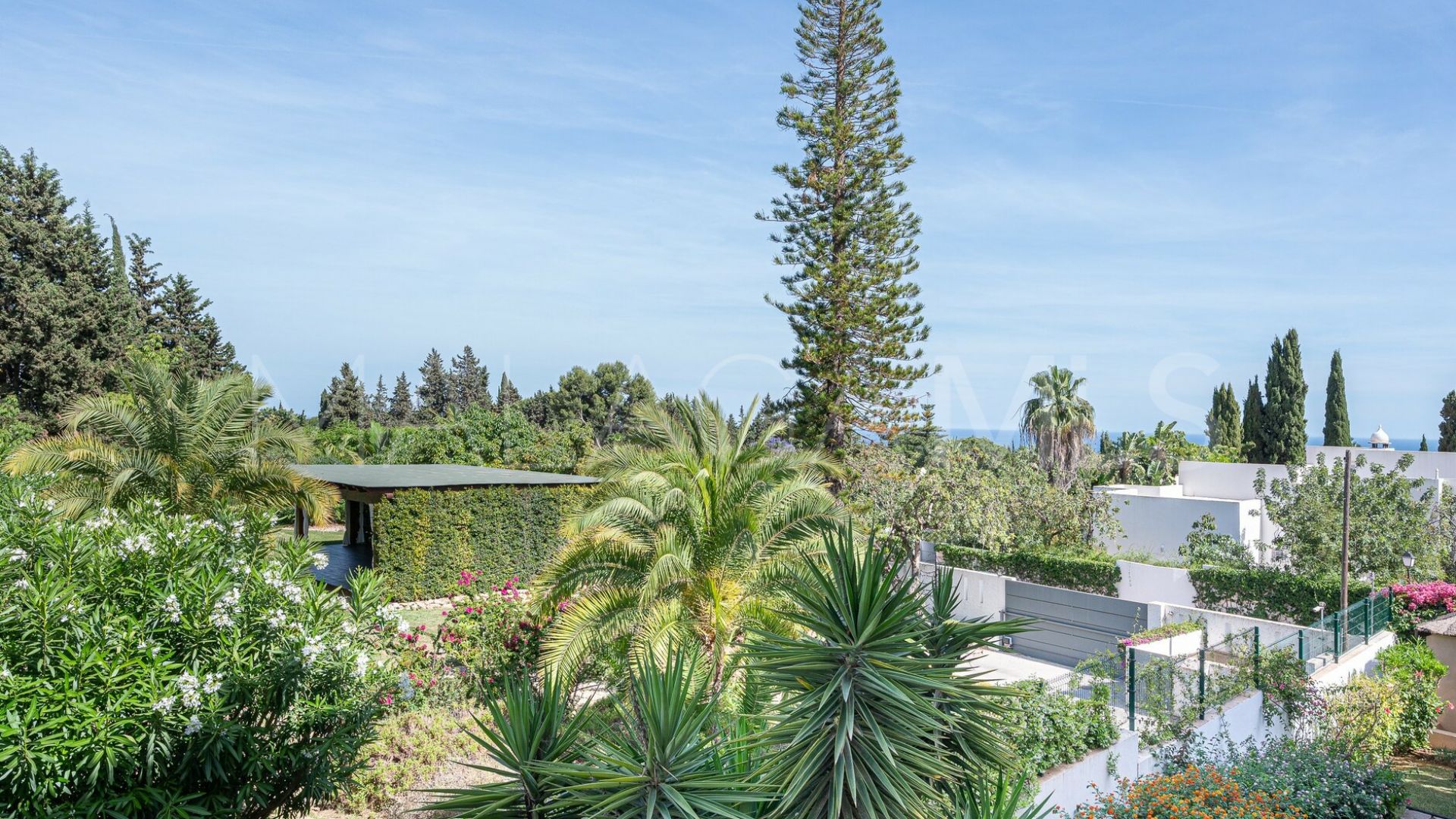 For sale El Virrey de Nagüeles apartment with 2 bedrooms