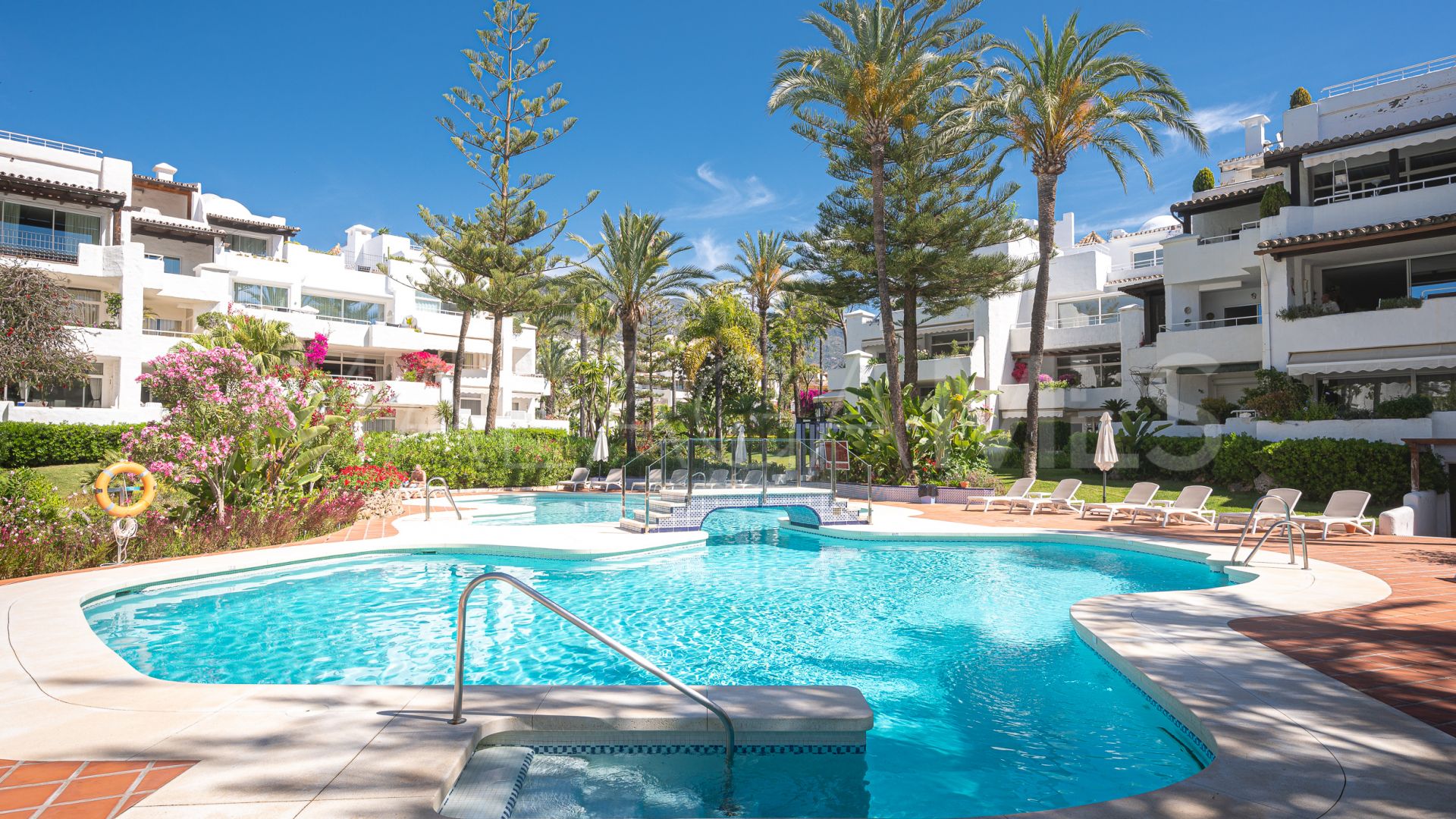 Appartement for sale in Alhambra del Mar