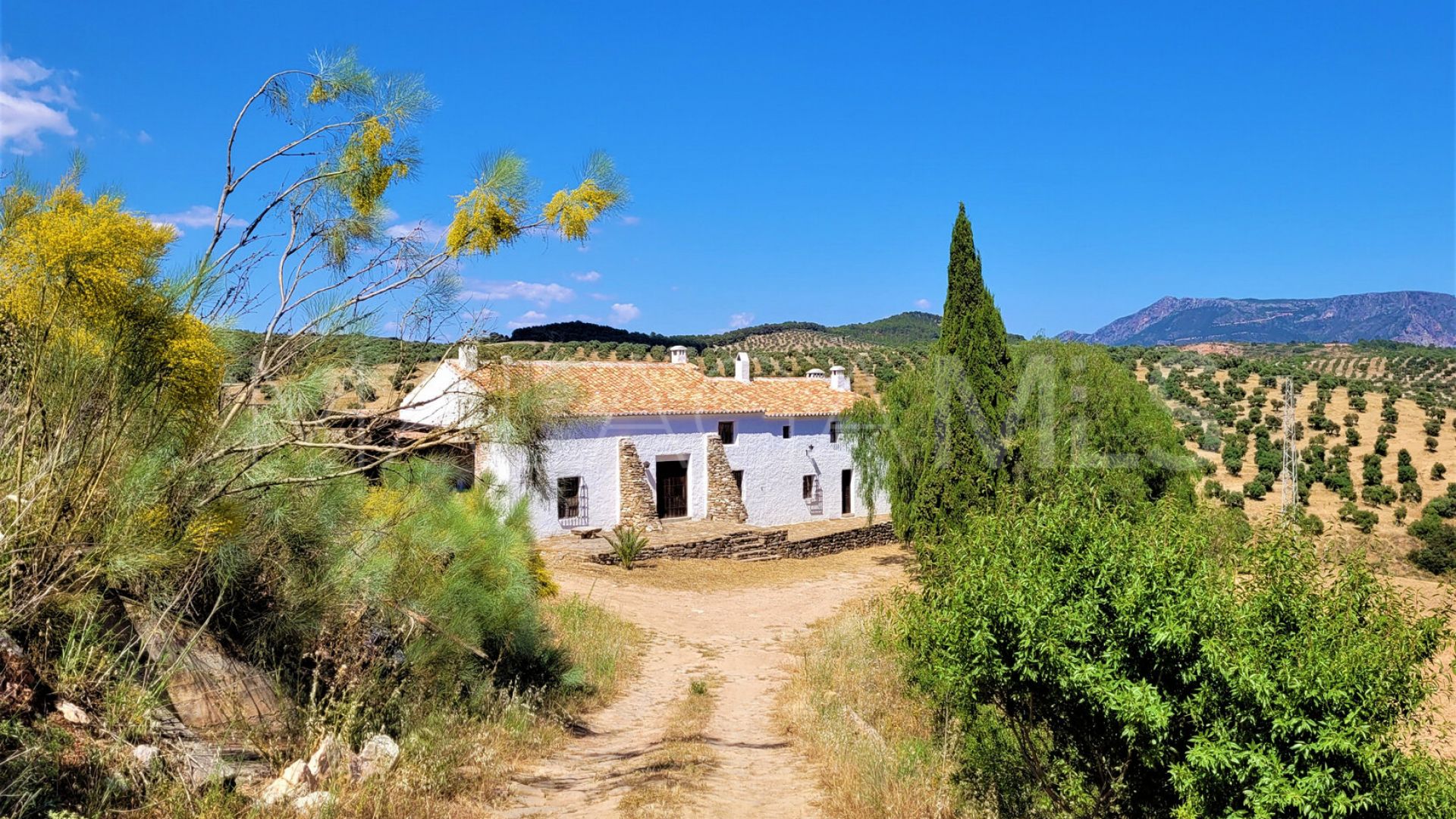 Hus på landet for sale in El Burgo