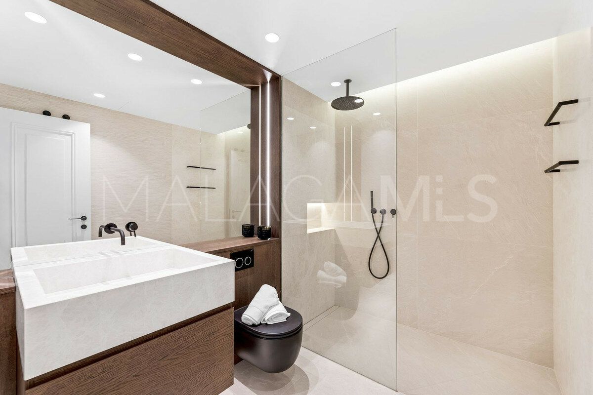 Penthaus for sale in Alhambra del Mar