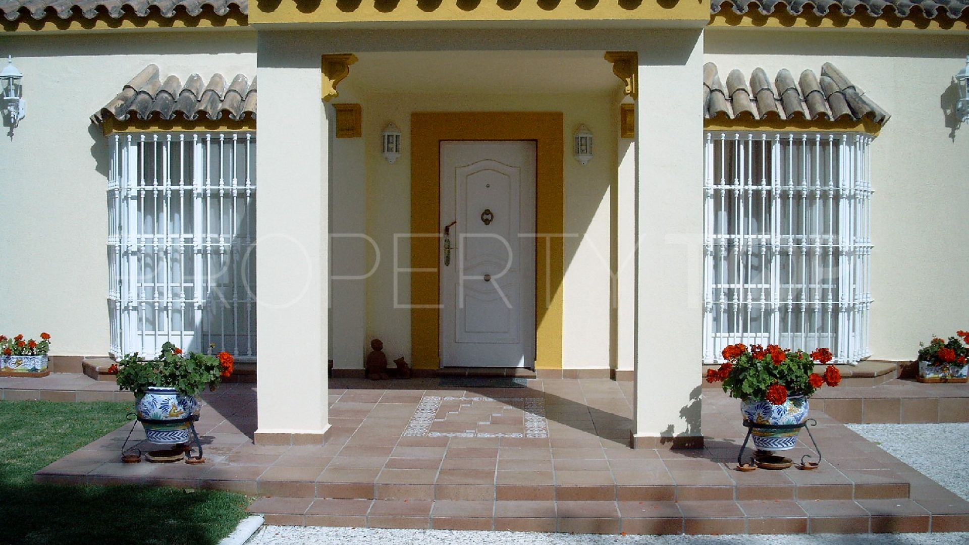 Se vende villa en Chiclana de la Frontera con 3 dormitorios