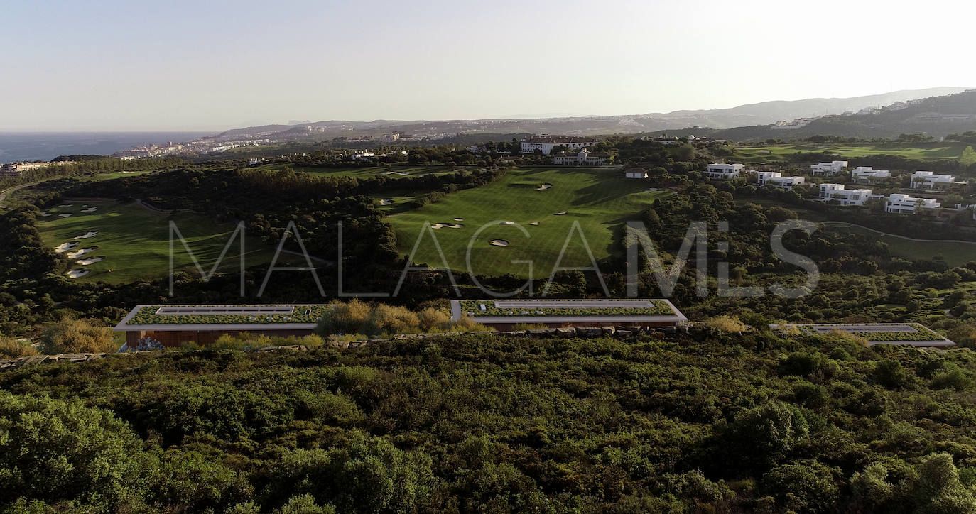 Villa for sale in Casares Golf