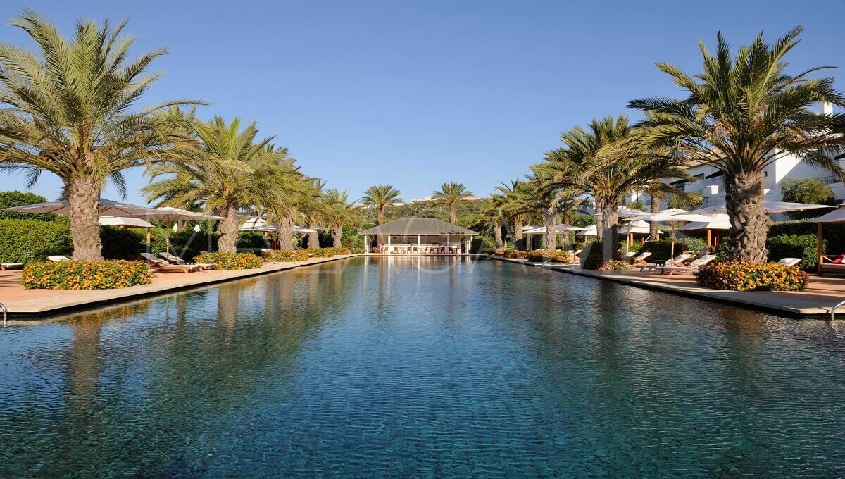 Villa for sale in Casares Golf