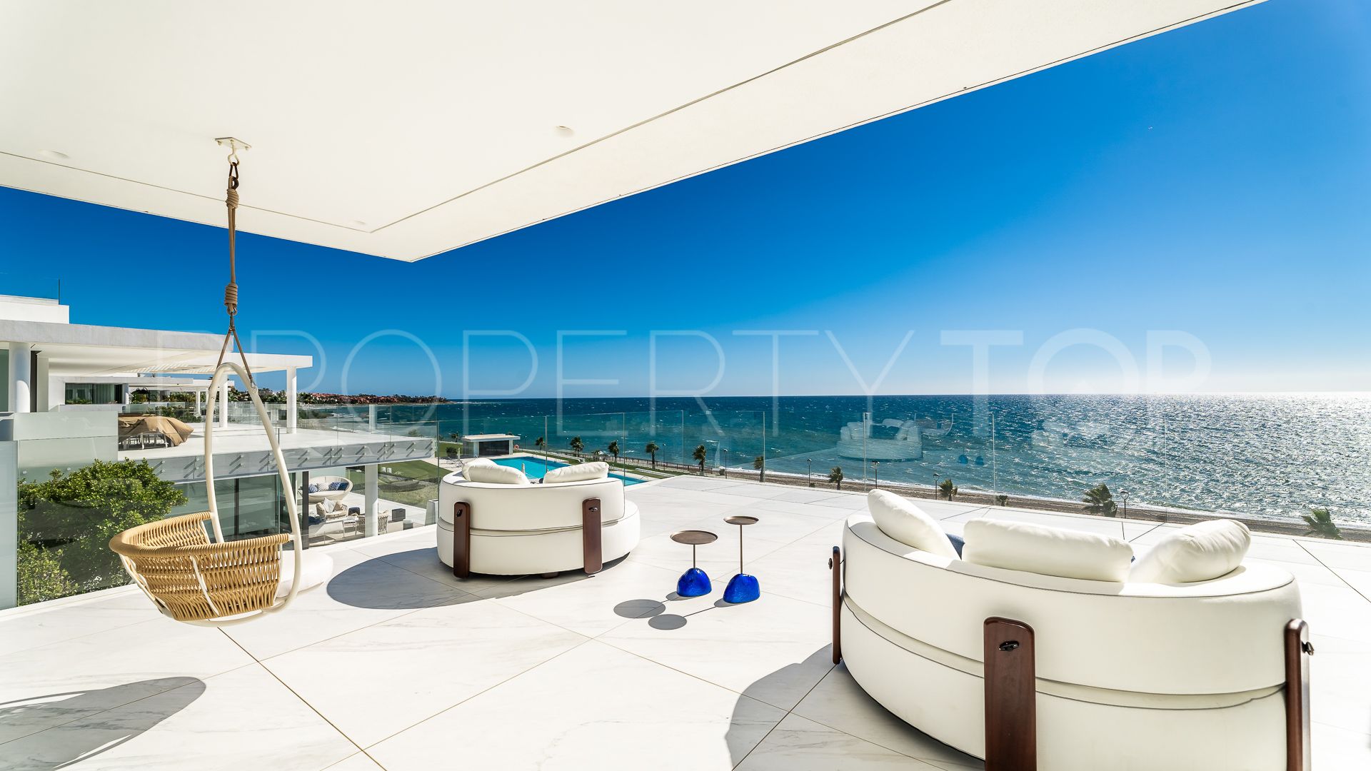 For sale duplex penthouse in Beach Side New Golden Mile with 4 bedrooms