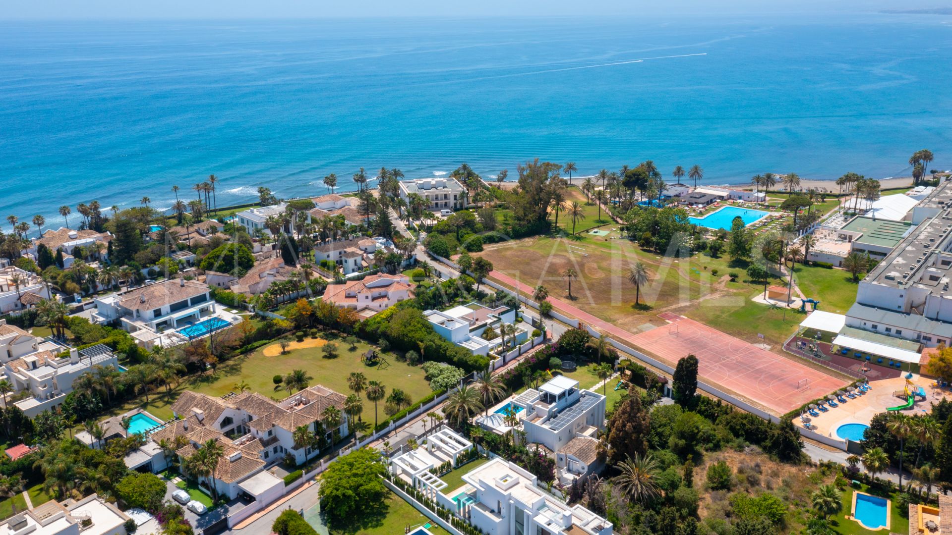 Villa for sale in Casasola