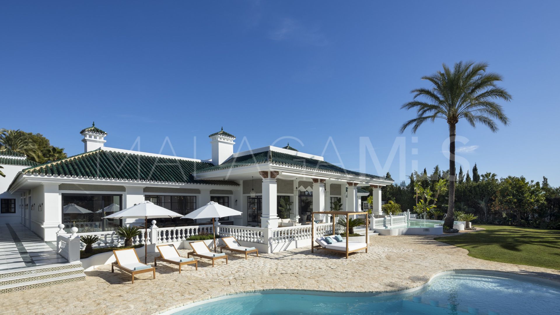 Villa for sale in Marbella City