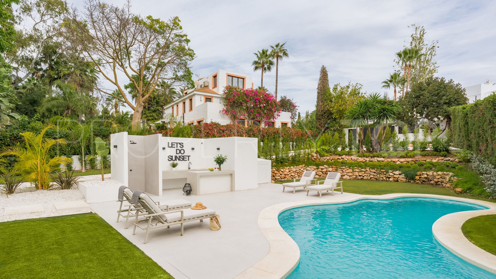 For sale villa in Marbella with 5 bedrooms