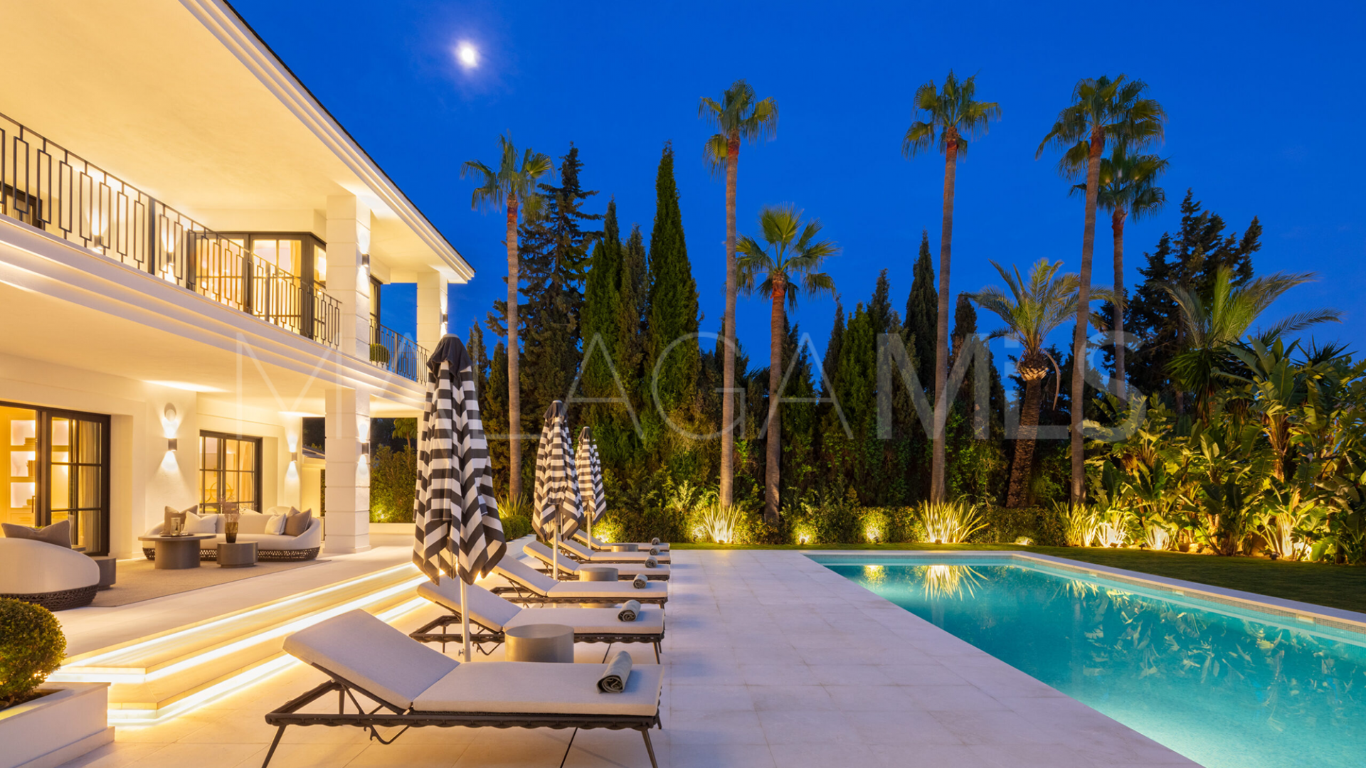 Villa for sale in Marbella City