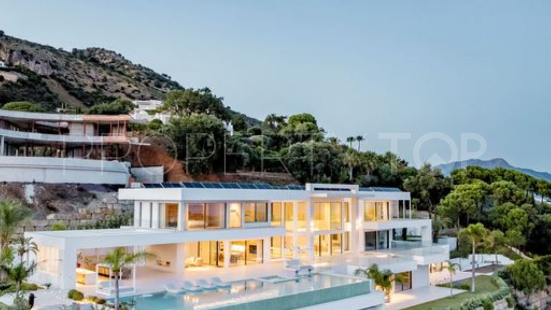 Benahavis 7 bedrooms villa for sale