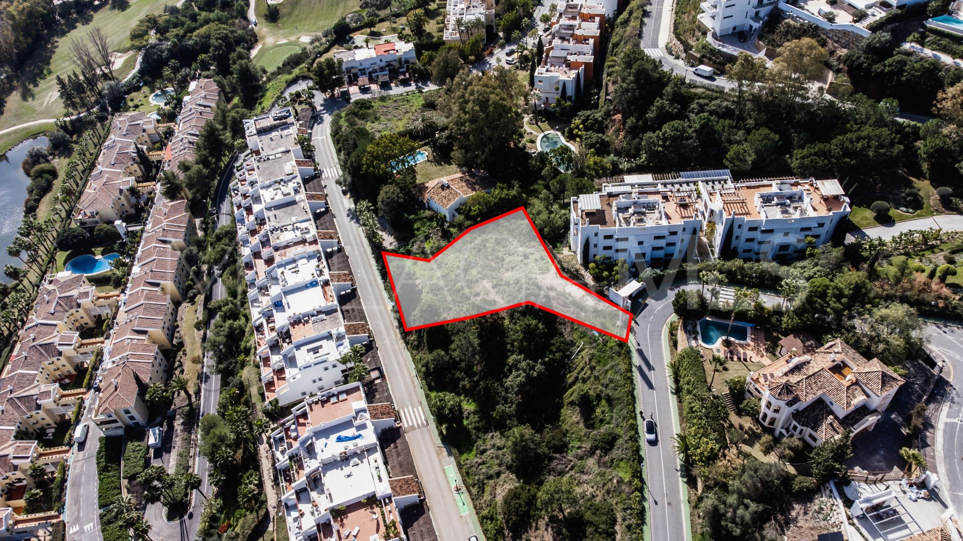 Parcela a la venta in Altos de La Quinta