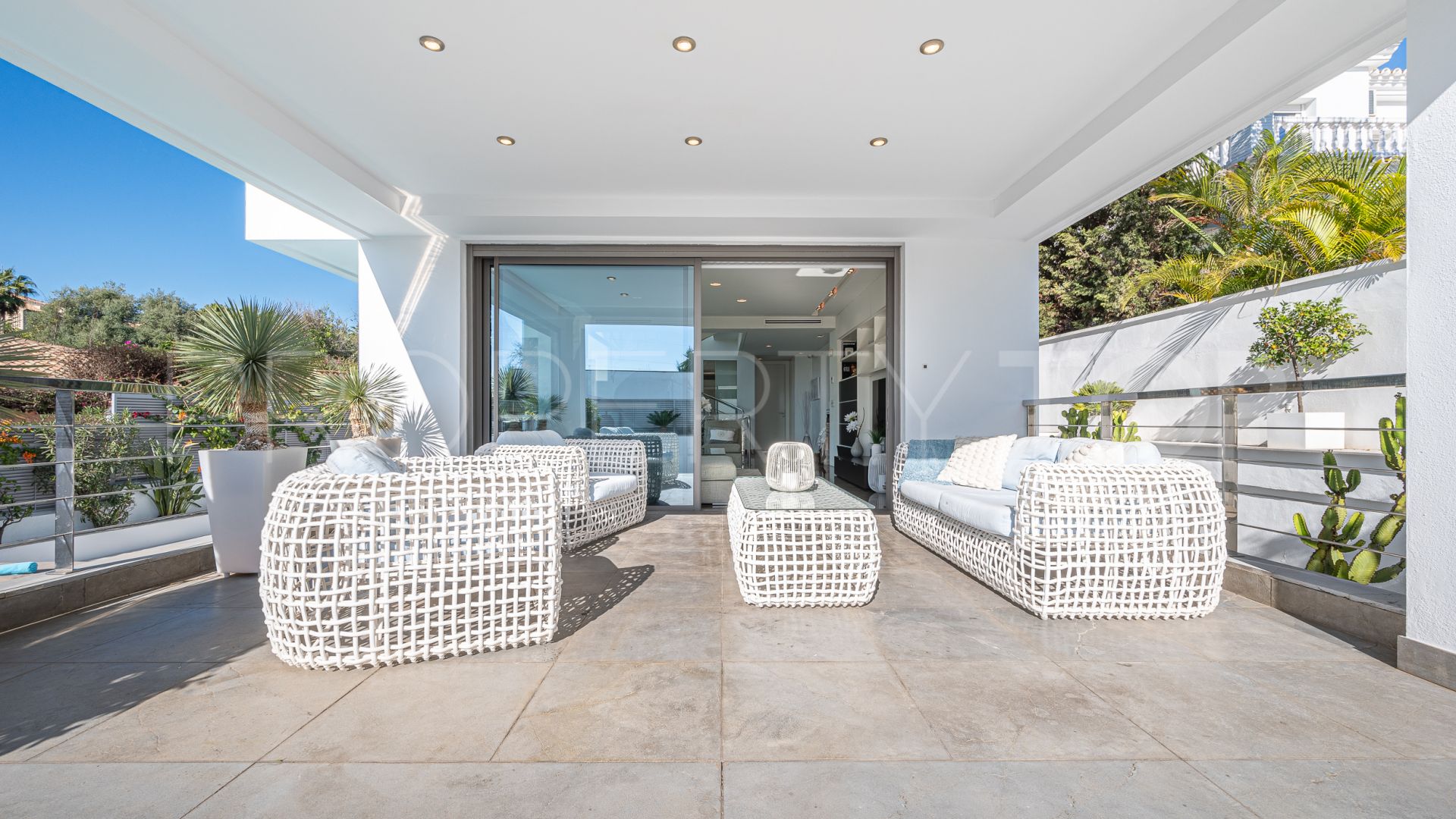 Villa de 4 dormitorios a la venta en Marbella Montaña