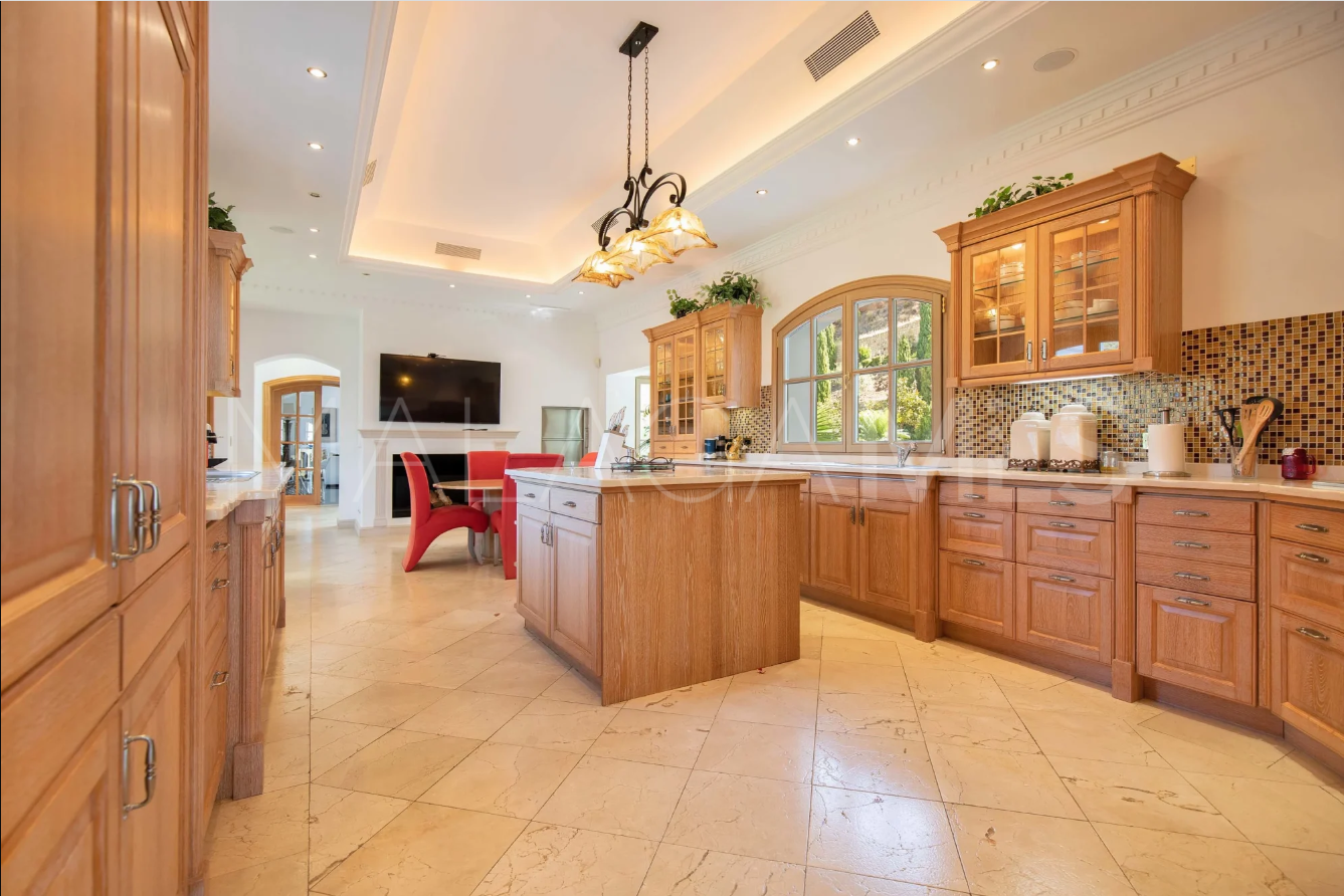 Villa for sale in La Zagaleta