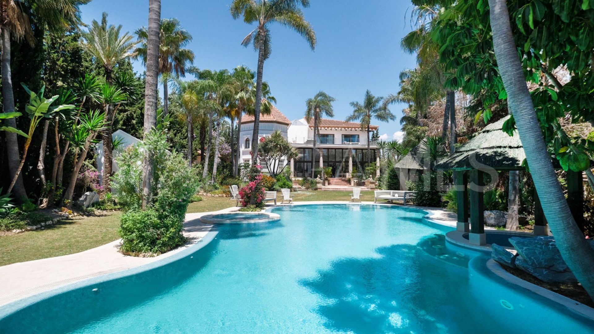 For sale Marbella - Puerto Banus 10 bedrooms villa