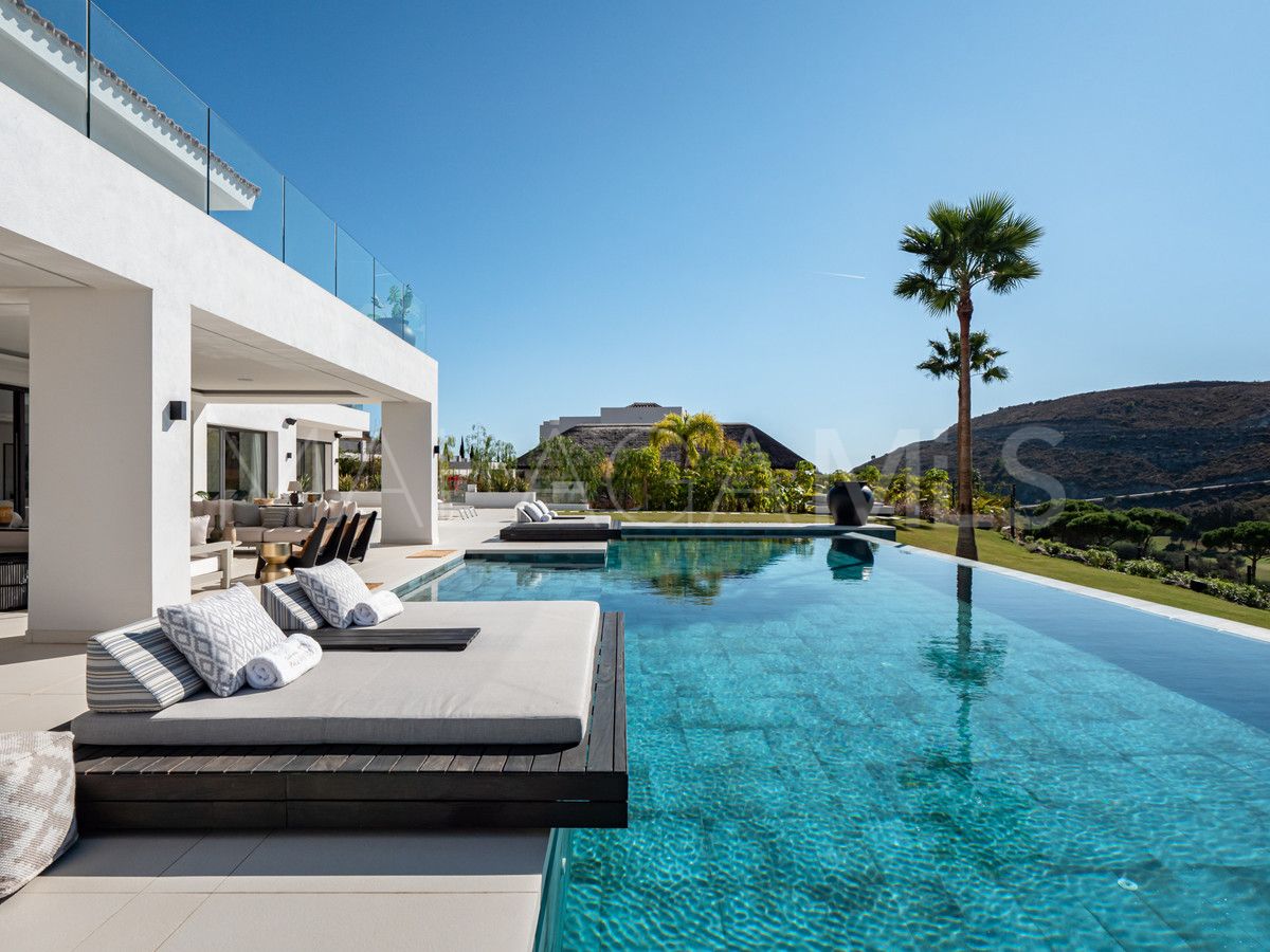 For sale villa in Marbella Club Golf Resort with 7 bedrooms