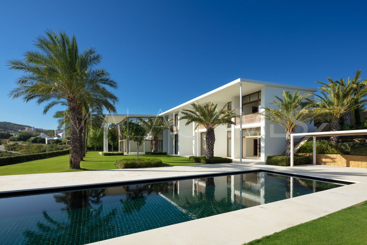 Villa for sale in Casares Golf