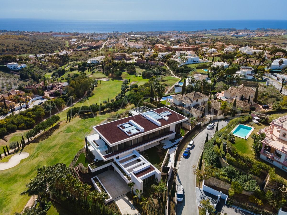 Villa for sale in Benahavis