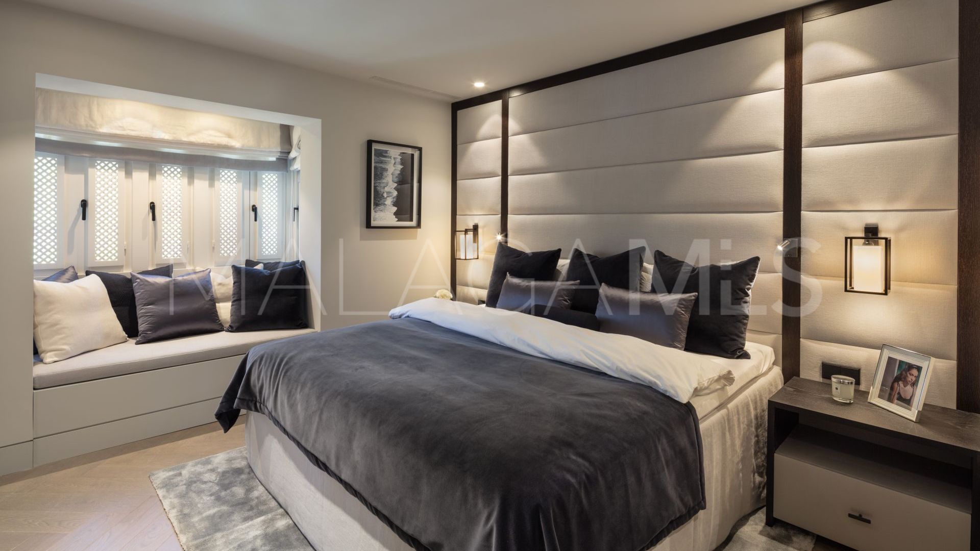 Zweistöckiges penthouse for sale in Marbella Goldene Meile