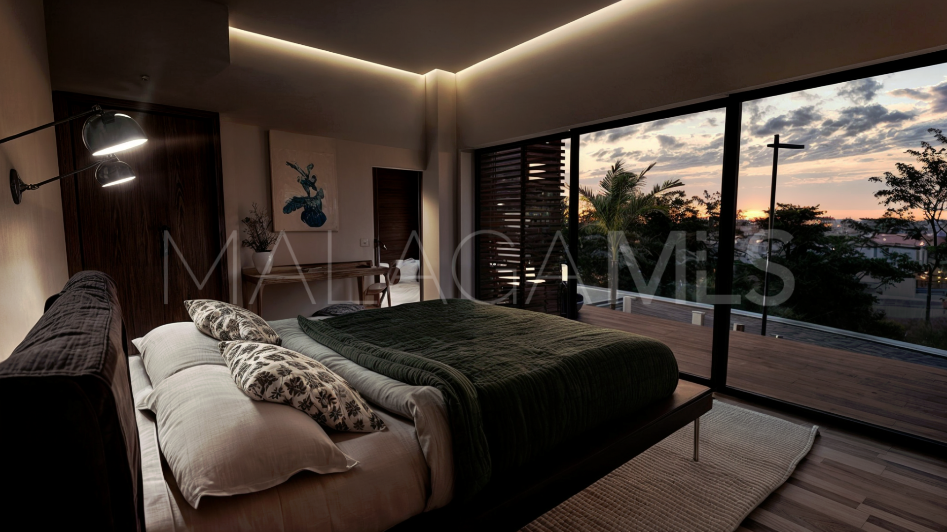 For sale 3 bedrooms town house in Estepona