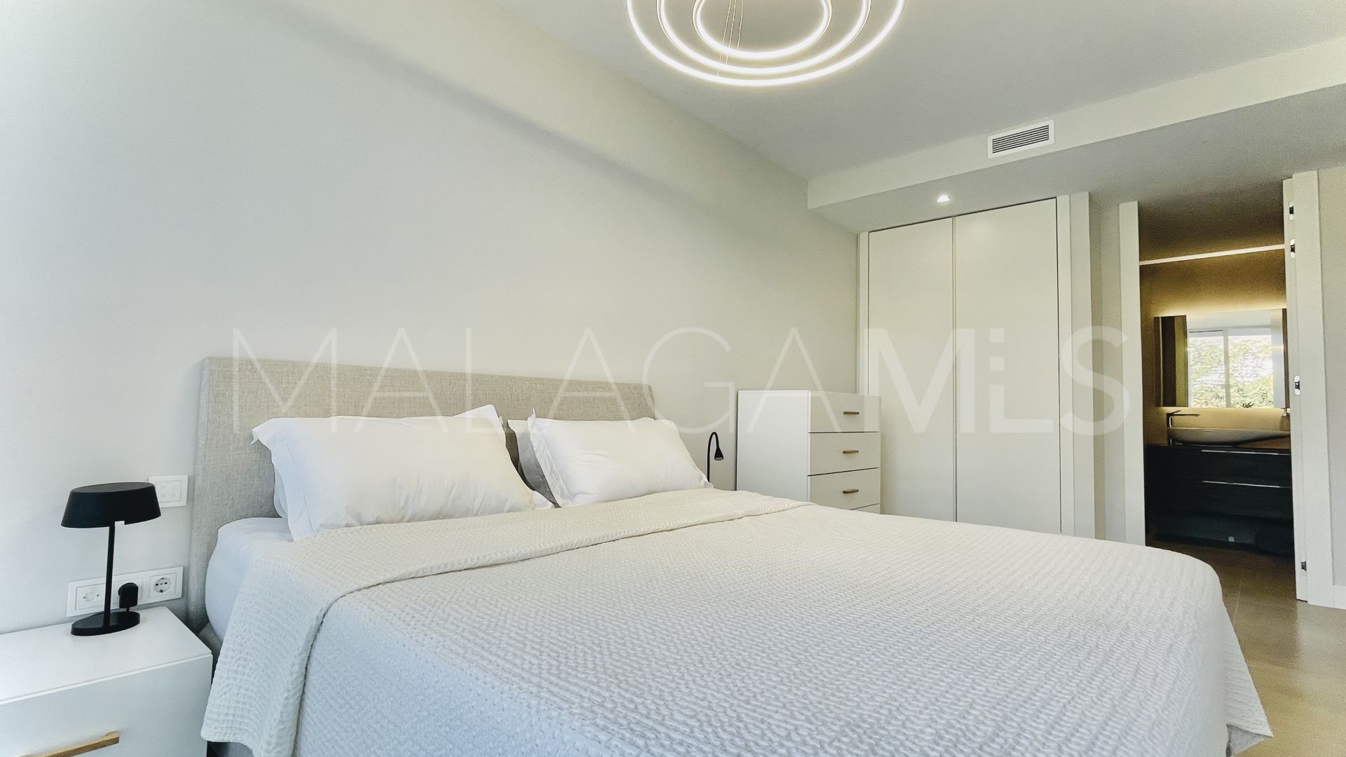 Apartamento for sale in Estepona Este