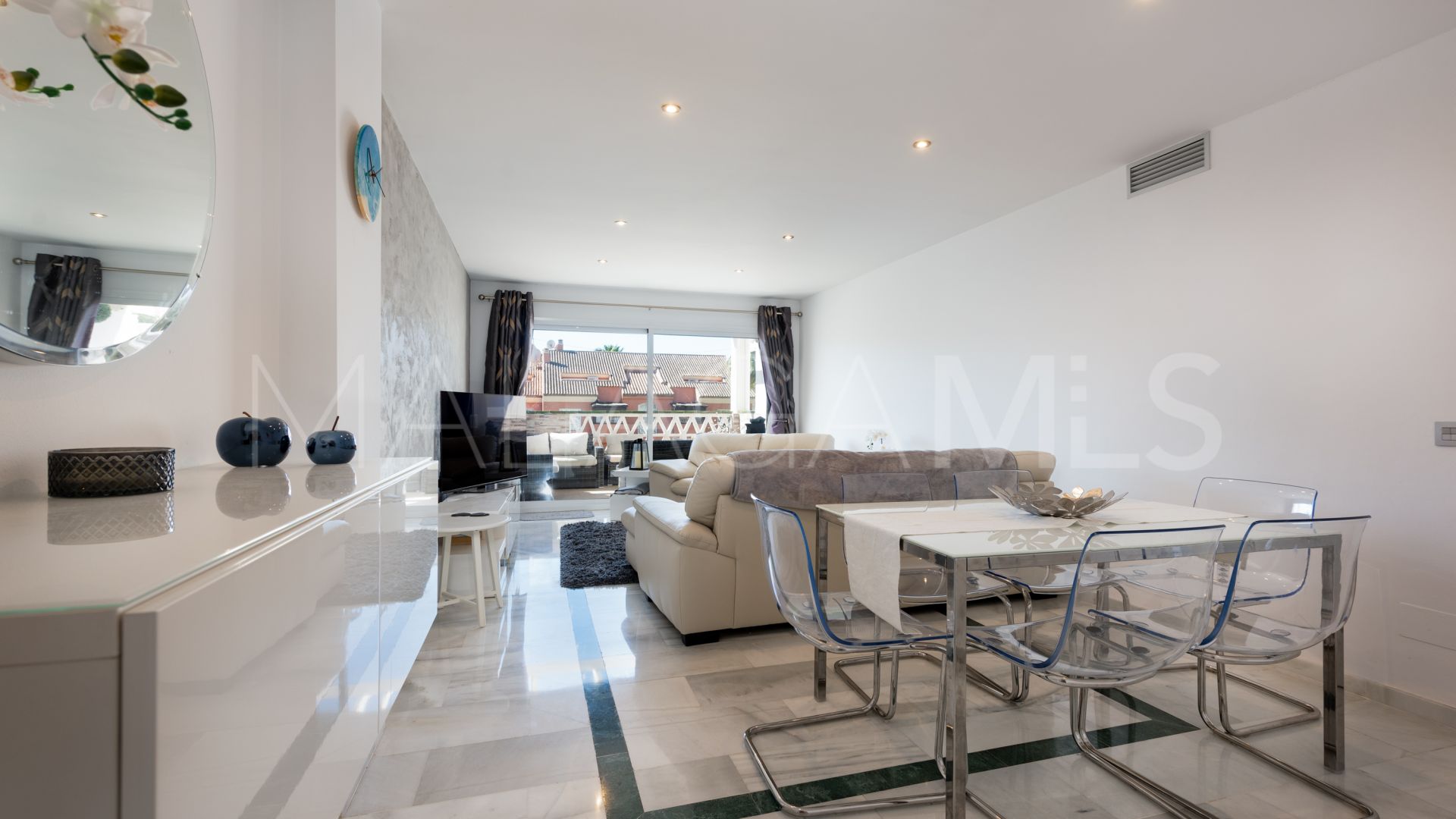 Wohnung for sale in Marbella - Puerto Banus