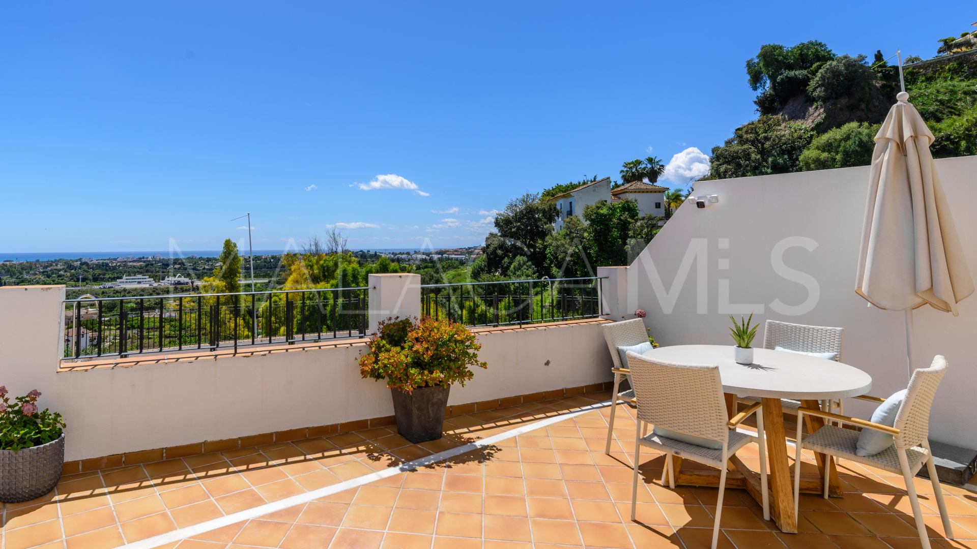 Maison de ville for sale in Los Almendros