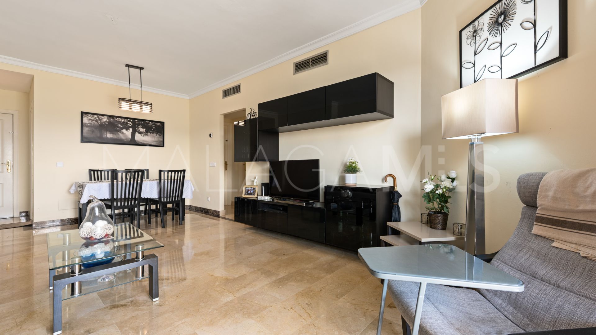 Apartamento for sale in Belaire with 2 bedrooms