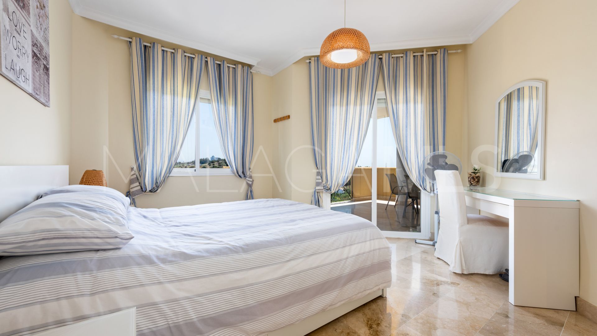 Apartamento for sale in Belaire with 2 bedrooms