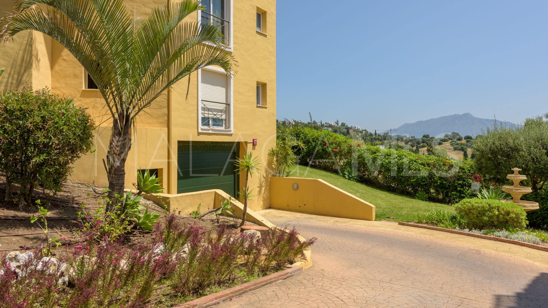 Apartamento for sale in Belaire with 2 bedrooms