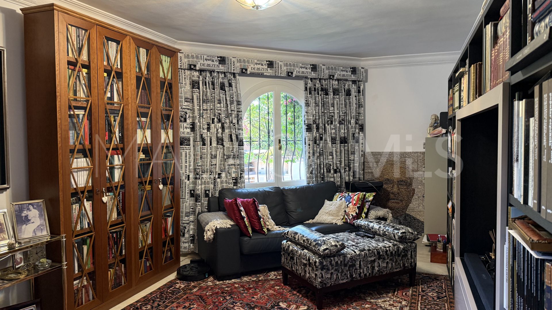 Hus i byn for sale in Marbella Golden Mile