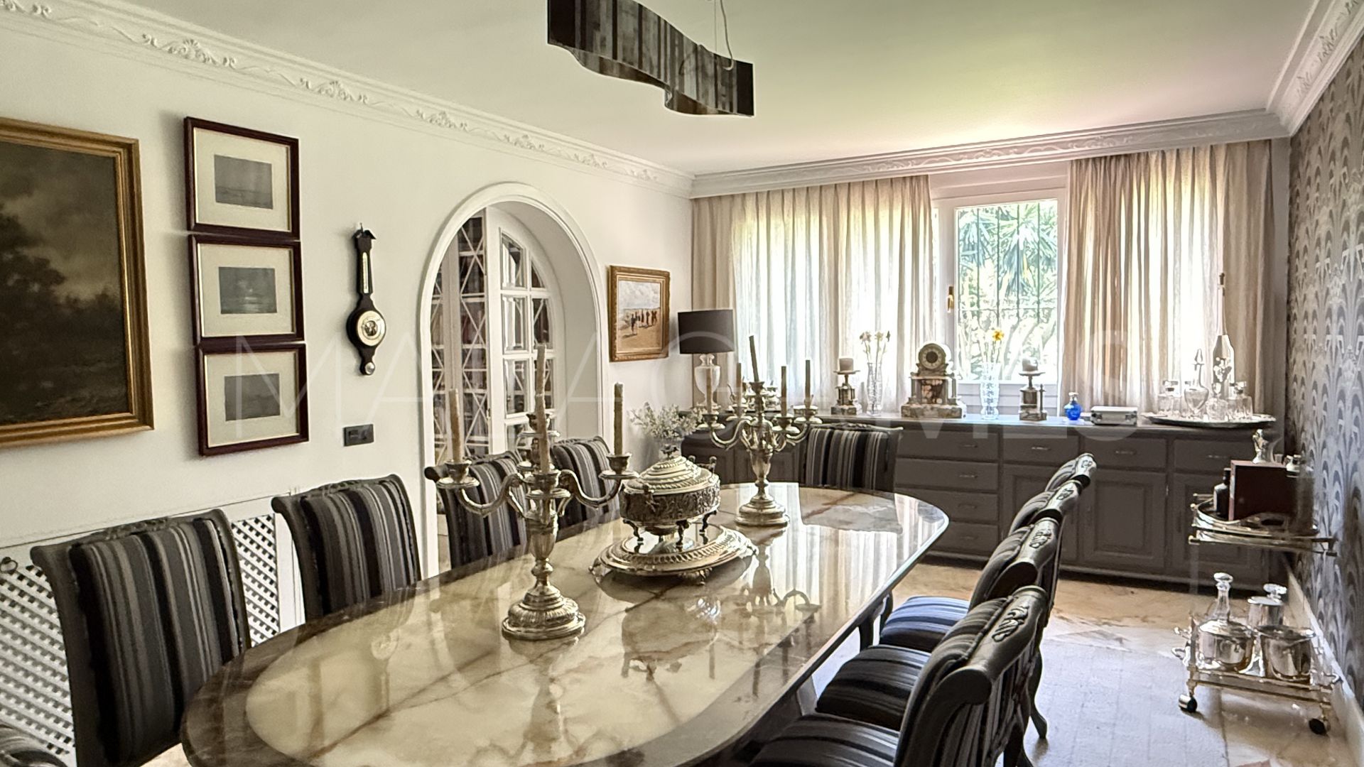 Hus i byn for sale in Marbella Golden Mile