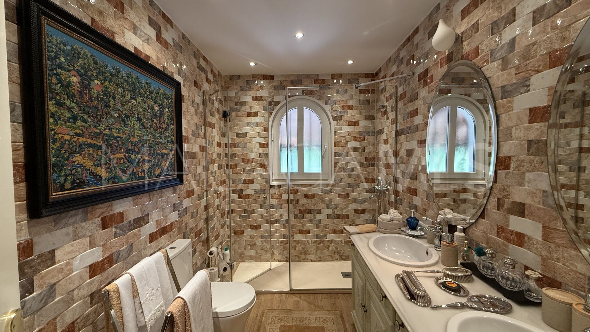 Hus i byn for sale in Marbella Golden Mile
