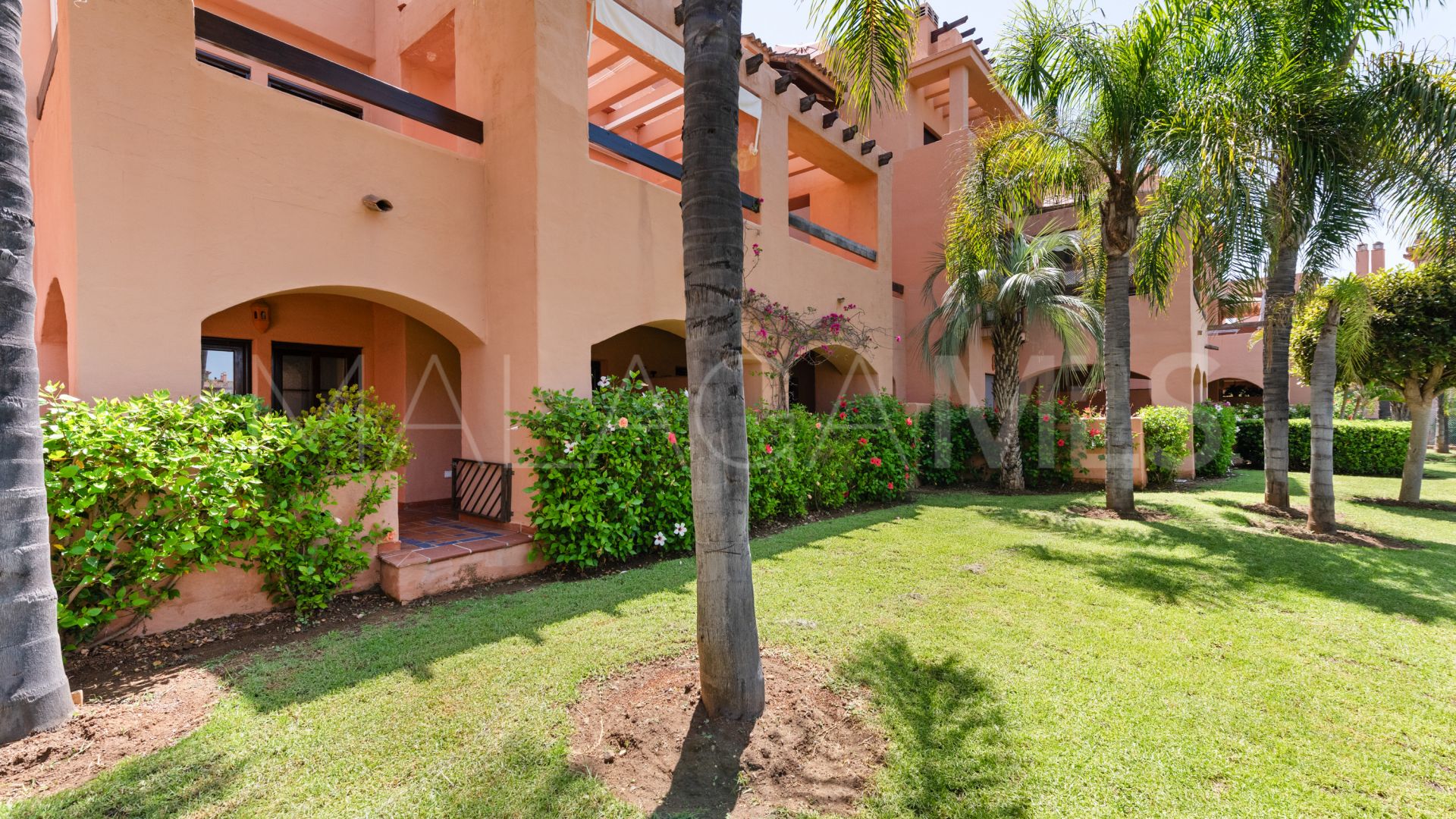 Buy ground floor apartment with 2 bedrooms in Hacienda del Sol