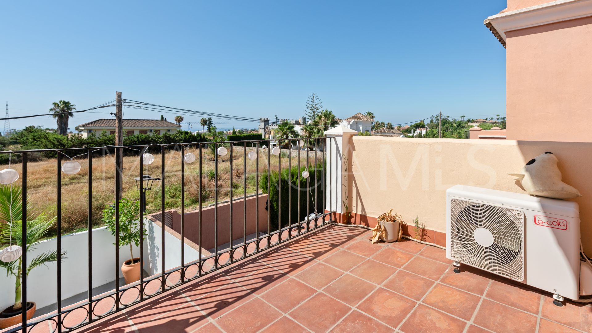 Villa for sale in Bel Air