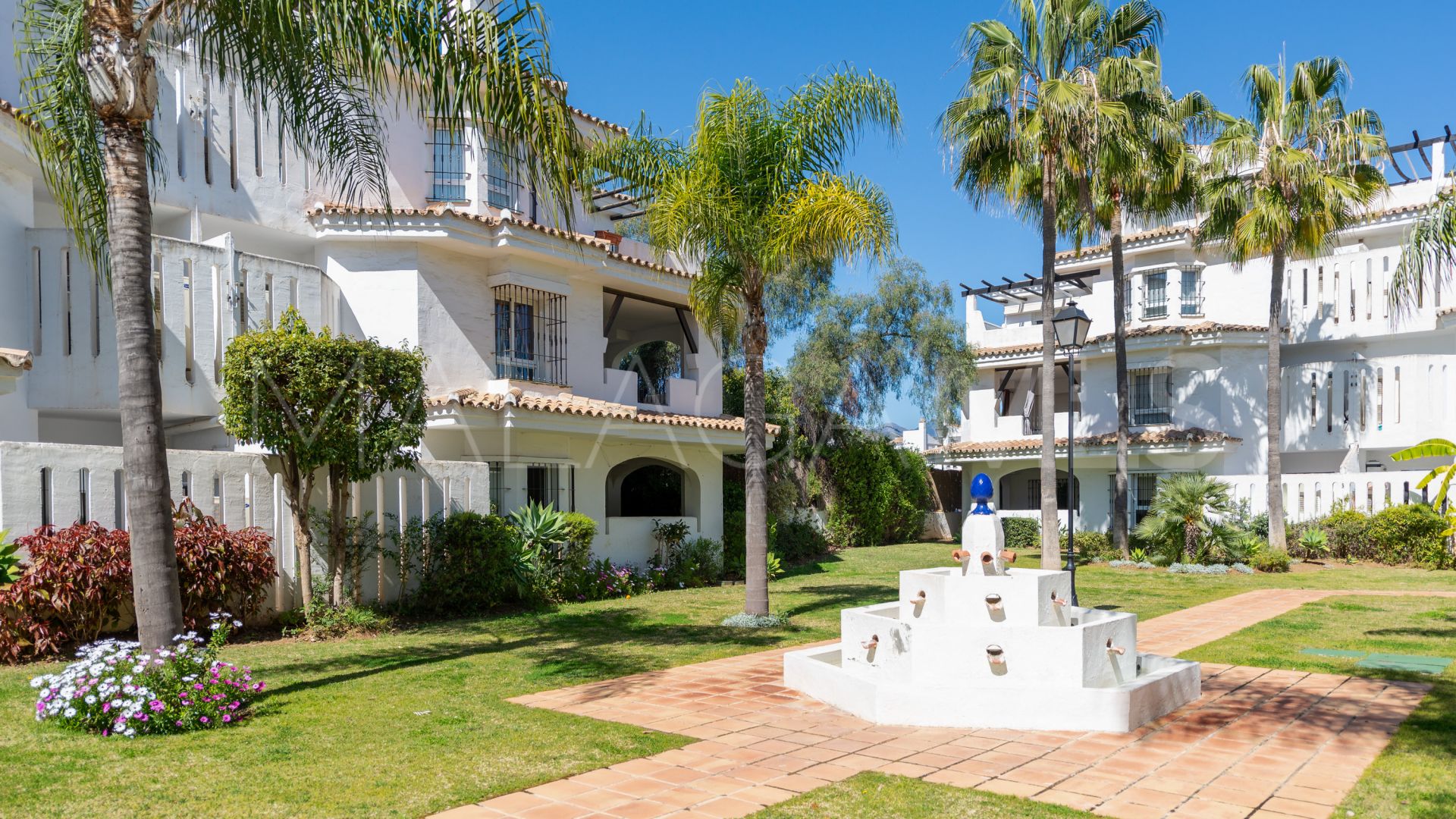 Tvåvånings takvåning for sale in Los Naranjos de Marbella