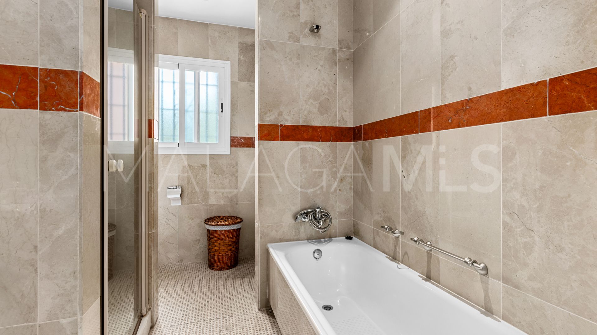 For sale San Pedro de Alcantara villa with 4 bedrooms