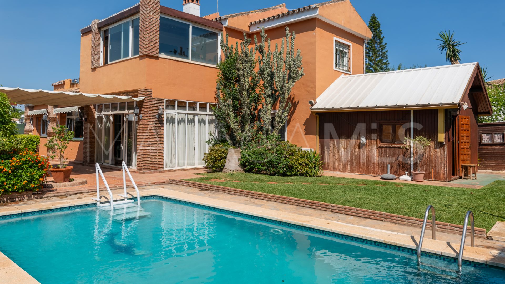 For sale San Pedro de Alcantara villa with 4 bedrooms