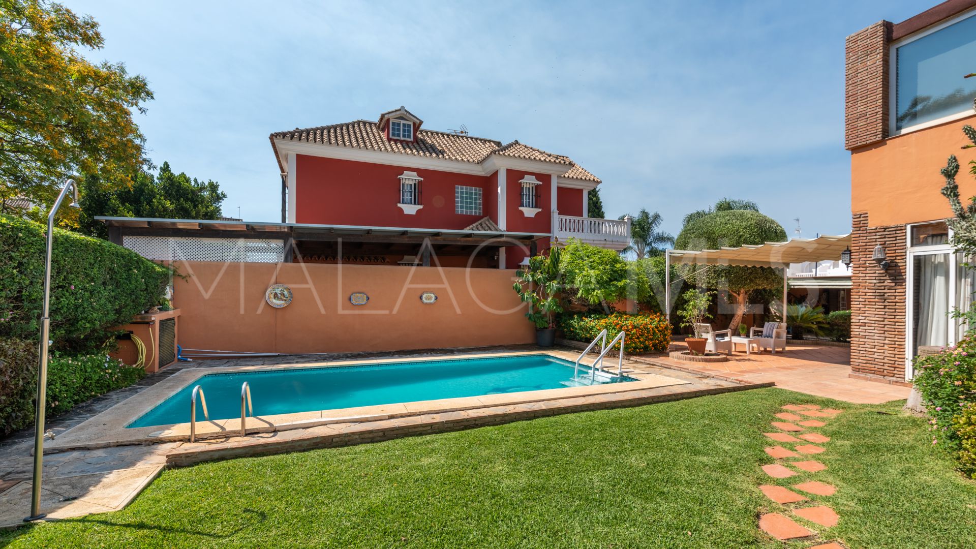 For sale San Pedro de Alcantara villa with 4 bedrooms