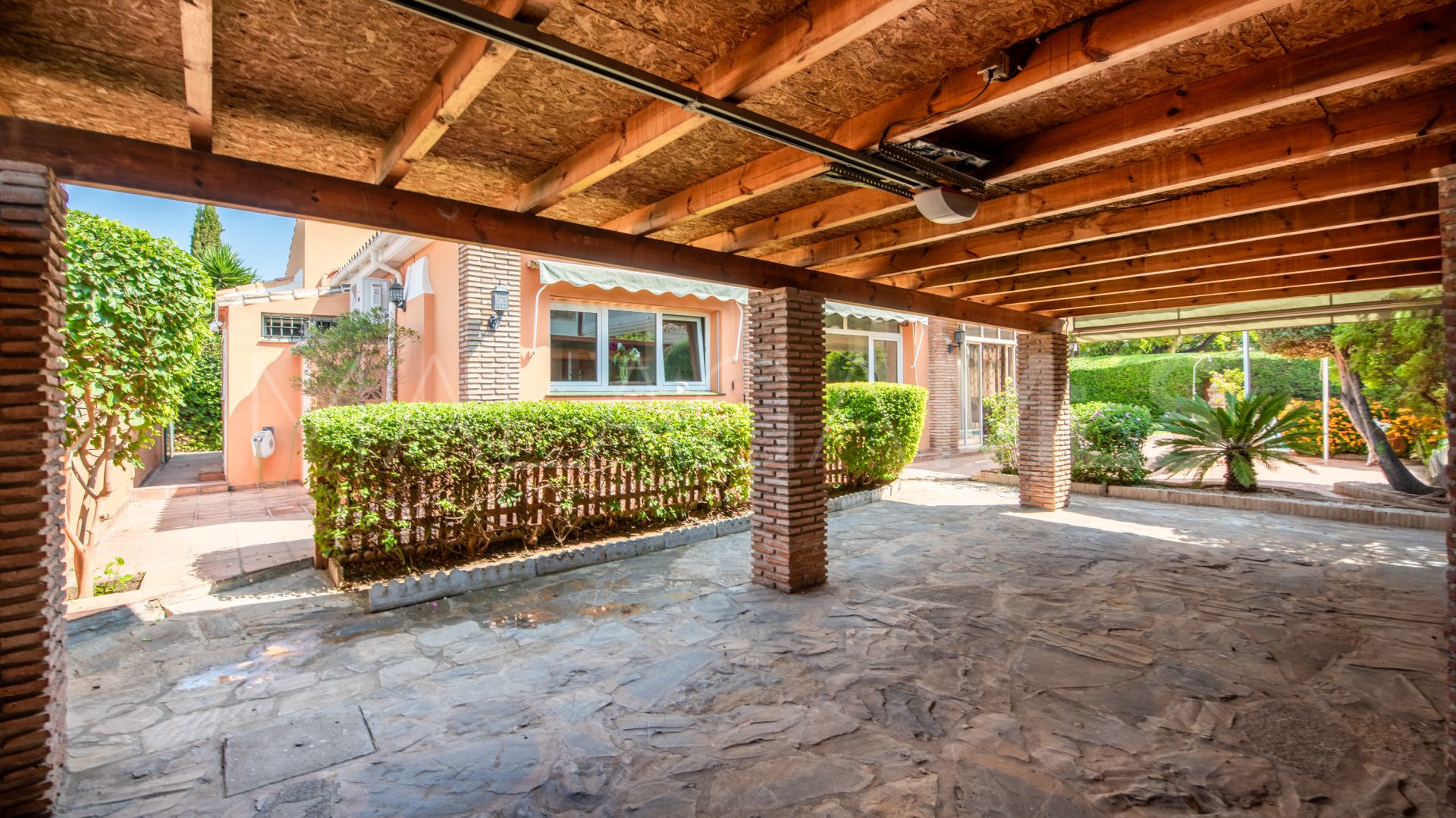 For sale San Pedro de Alcantara villa with 4 bedrooms