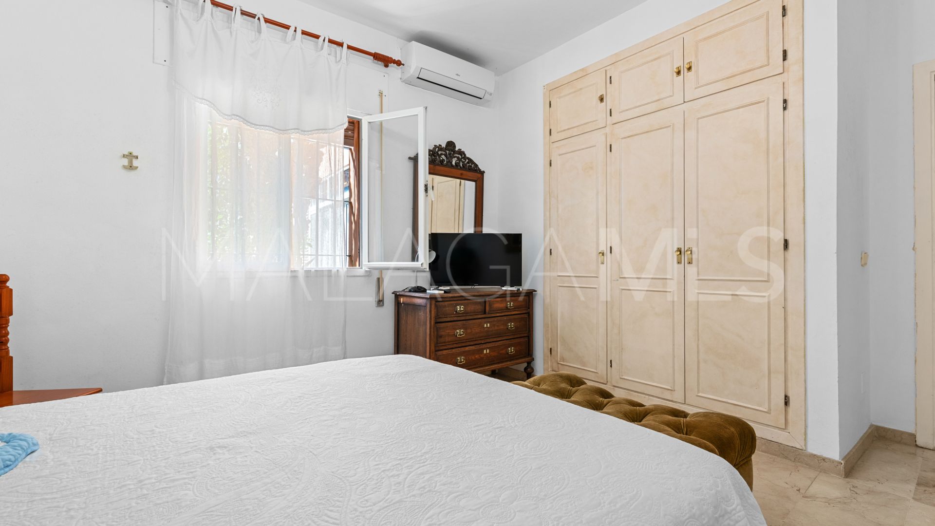For sale San Pedro de Alcantara villa with 4 bedrooms