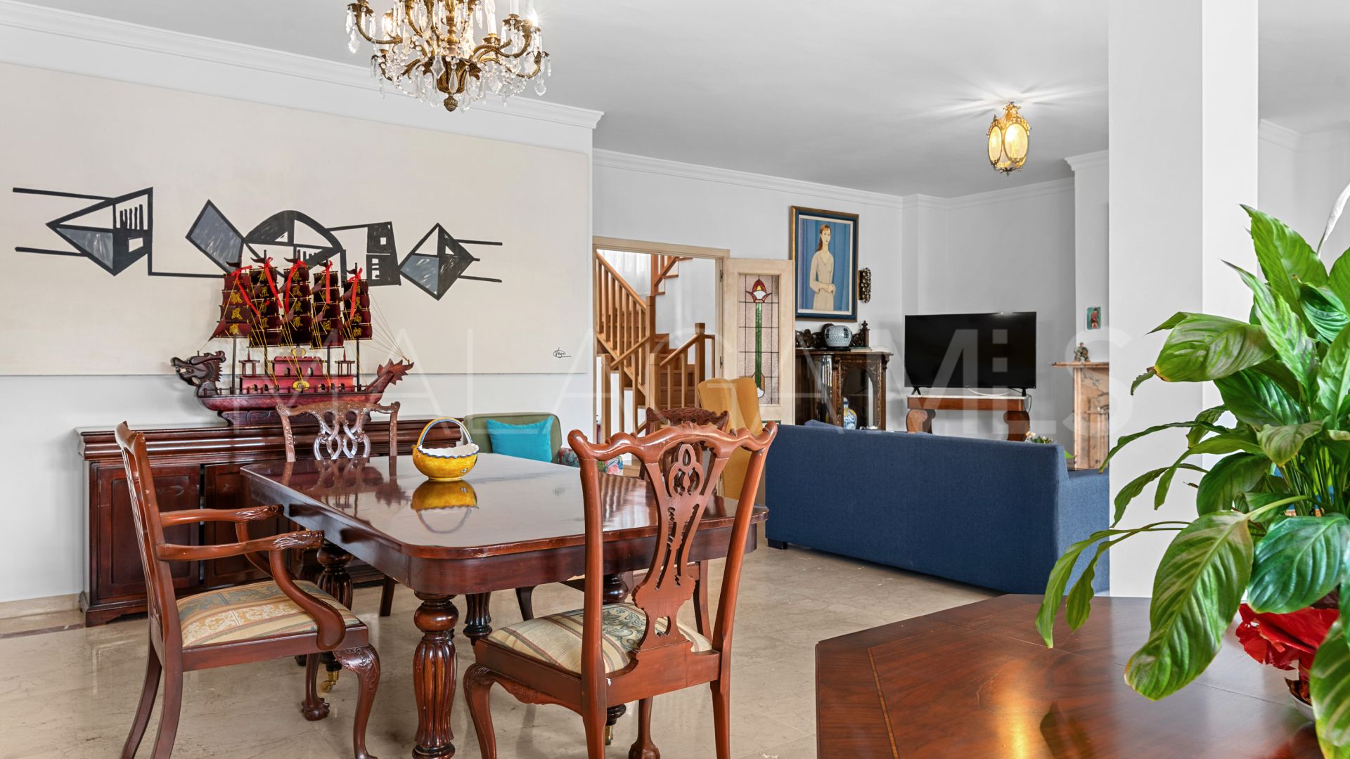 For sale San Pedro de Alcantara villa with 4 bedrooms