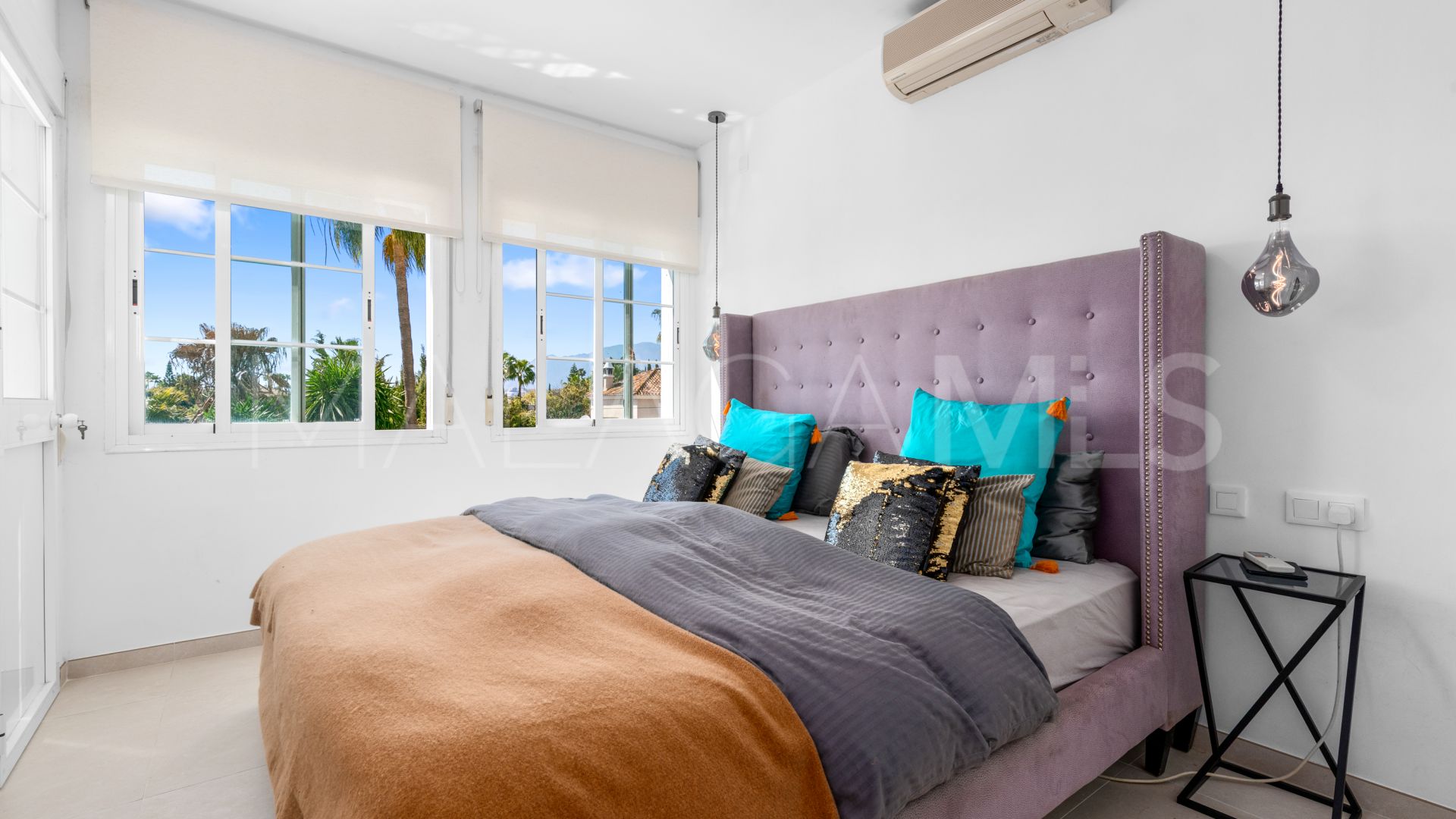 Hus i byn for sale in Bel Air