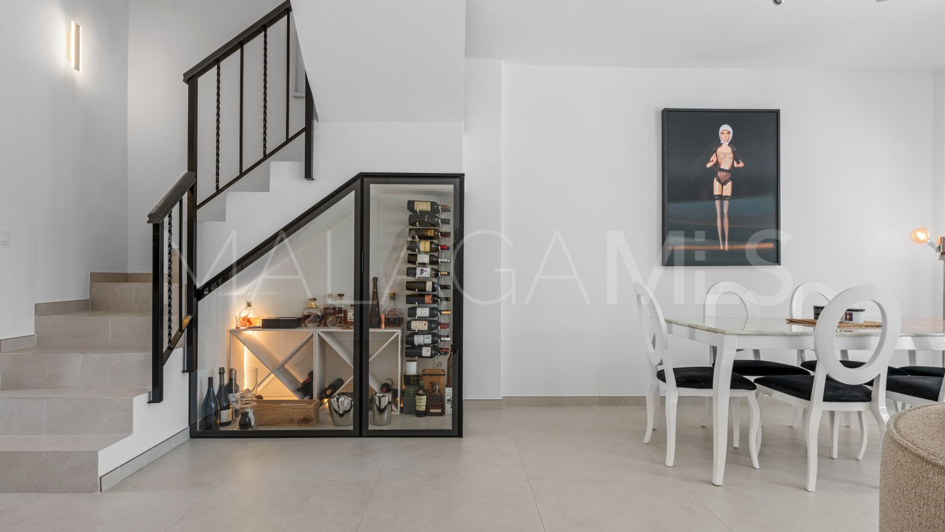 Hus i byn for sale in Bel Air